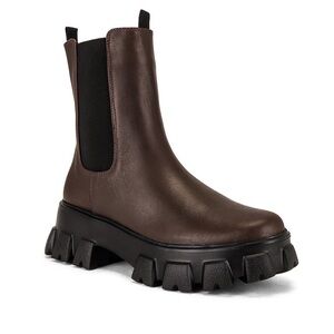 REVOLVE Brown Chunky Chelsea Ankle Boots
